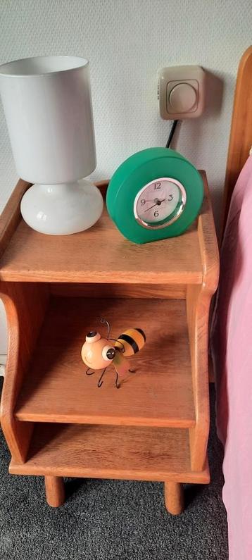 4 geloogd eiken Oisterwijk meubelen nachtkastjes beschikbaar voor biedingen