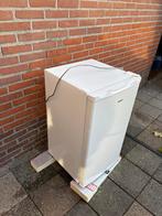 Tomado vriezer 64l wit, Witgoed en Apparatuur, Vriezers en Diepvrieskisten, Minder dan 85 cm, Minder dan 60 cm, Zo goed als nieuw