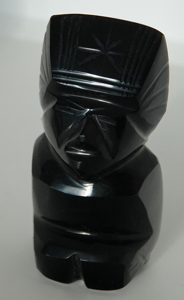 Obsidiaan Maya Inca beeldje uit 1979, Mexico, handgesneden, Antiek en Kunst, Kunst | Niet-Westerse kunst, Ophalen of Verzenden