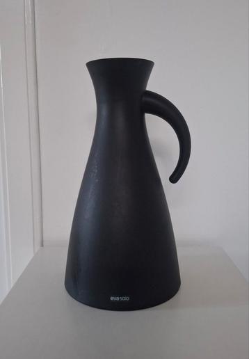 Eva Solo thermoskan,  Silhouette. Mat zwart. Denemarken  beschikbaar voor biedingen