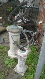 kleinere maat zonnewijzer brons op zuil, Tuin en Terras, Zonnewijzers, Ophalen of Verzenden, Nieuw