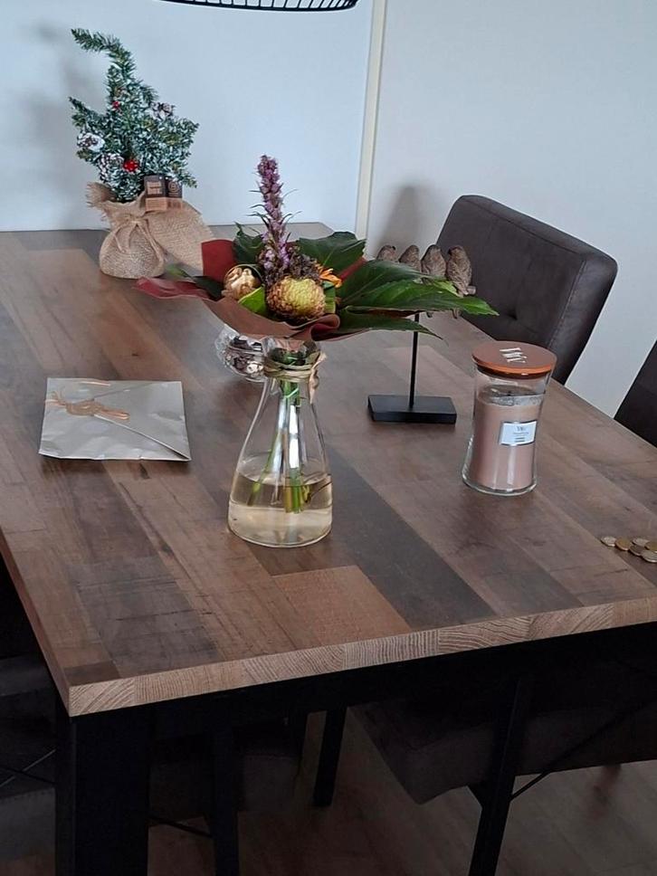 Tafel met 4 stoelen - Zo goed als nieuw!, Huis en Inrichting, Tafels | Eettafels, Ophalen of Verzenden