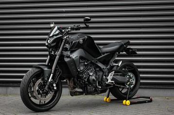 Yamaha Tour MT- 09 ABS 119PK 2023 NIEUWSTAAT / COMPLETE DOCU beschikbaar voor biedingen