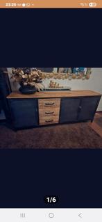 Zware dressoir industriële, Ophalen of Verzenden, Zo goed als nieuw, 25 tot 50 cm
