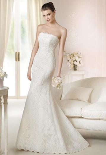 Prachtige nieuwe ivoorkleurige White One bruidsjurk 38/40 beschikbaar voor biedingen