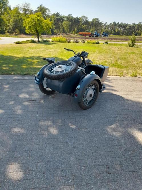 te koop   dnepr  k750 met  aangedreven  zijspan, Motoren, Motoren | Zijspanmotoren, 11 kW of minder, 2 cilinders, Ophalen