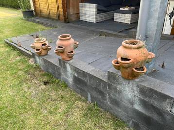 3x terracotta aardbeien pot beschikbaar voor biedingen