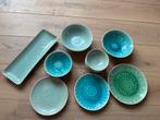 Serviesgoed set - Borden en kommen, Huis en Inrichting, Keuken | Servies, Ophalen of Verzenden, Zo goed als nieuw, Bord(en), Overige stijlen
