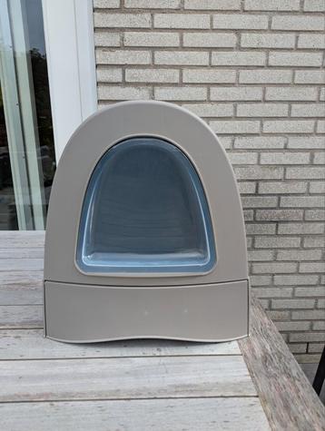Kattenbak Taupe beschikbaar voor biedingen