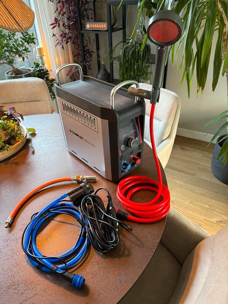 Camplux Nano 3 Pro mobiele waterverwarmer douche, Caravans en Kamperen, Kampeeraccessoires, Zo goed als nieuw, Ophalen of Verzenden