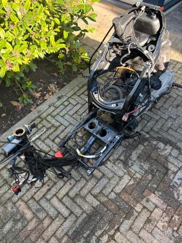 Piaggio Zip 180cc LC brom project/125 172 opknapper skr hexa beschikbaar voor biedingen