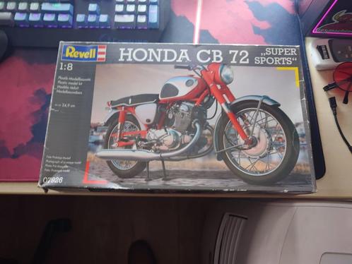 Revell Honda CB 72, Hobby en Vrije tijd, Modelbouw | Auto's en Voertuigen, Gebruikt, Overige typen, Groter dan 1:32, Revell, Ophalen