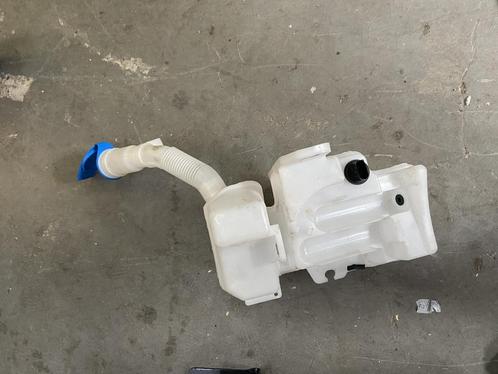 Audi Q3 ruitensproeier tank 8U0955451A, Auto-onderdelen, Ruiten en Toebehoren, Gebruikt, Ophalen of Verzenden