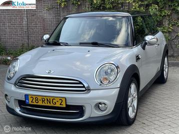 Mini Mini 1.6 Cooper 10 Years II NAP CLIMA CRUISE NAVI LEER beschikbaar voor biedingen