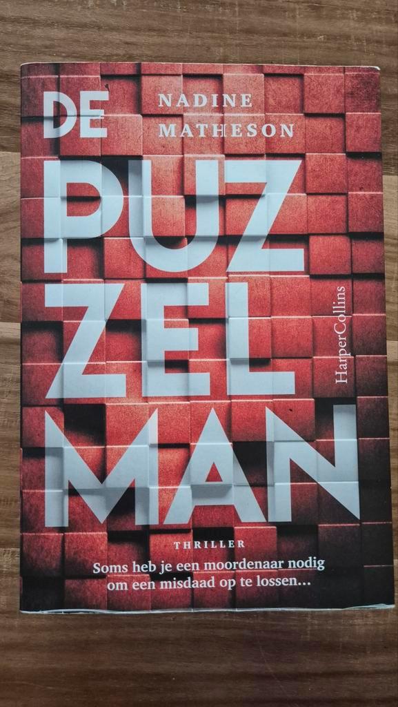 De Puzzelman - Nadine Matheson, Boeken, Thrillers, Gelezen, Nederland, Ophalen of Verzenden