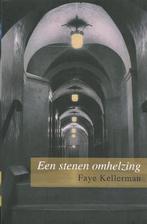 Een stenen omhelzing	Faye Kellerman, Boeken, Ophalen of Verzenden, Faye Kellerman