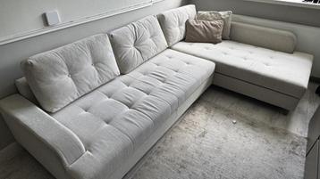 Lazzoni brand lounge sofa in very good condition beschikbaar voor biedingen