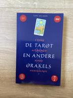 De tarot en andere orakels, Boeken, Esoterie en Spiritualiteit, Tarot of Kaarten leggen, Overige typen, Ophalen of Verzenden, Zo goed als nieuw