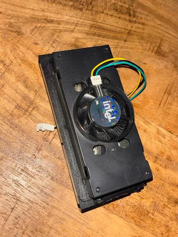 Pentium 2 MMX Processor beschikbaar voor biedingen