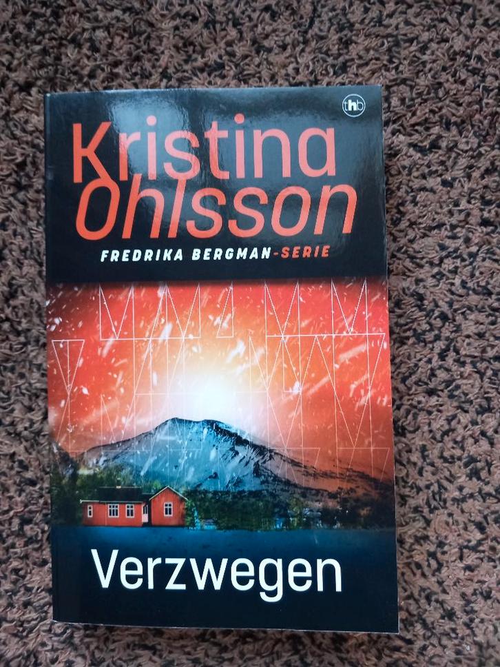Kristina Ohlsson - Verzwegen, Boeken, Thrillers, Zo goed als nieuw, Ophalen of Verzenden