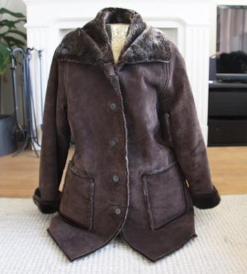 Mooie Warme Suede Kenvlo Jas (Maat 40) € 65,- beschikbaar voor biedingen