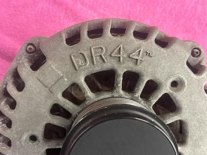 Chevrolet GM DR44 Dynamo Delco Remy Altenator Gebruikt, Auto-onderdelen, Elektronica en Kabels, Universele onderdelen, Gebruikt