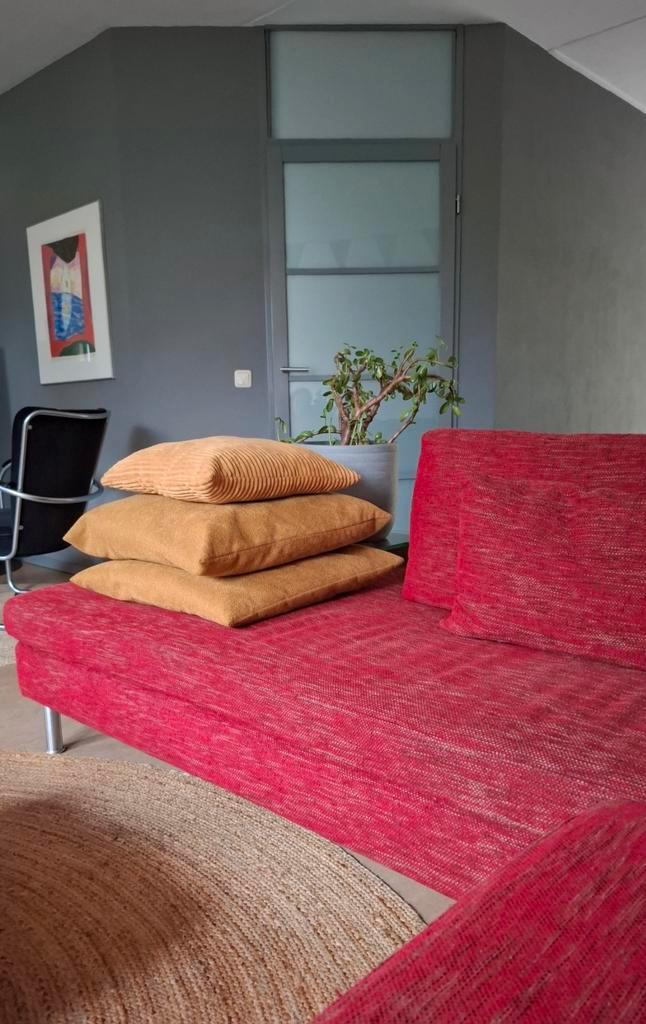 Gelderland Hoekbank met rood gemêleerde stof, Huis en Inrichting, Banken | Bankstellen, Gebruikt, Vierpersoons of meer, Ophalen