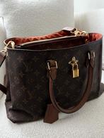 Bag, Sieraden, Tassen en Uiterlijk, Tassen | Schoudertassen, Ophalen, Zo goed als nieuw, Bruin