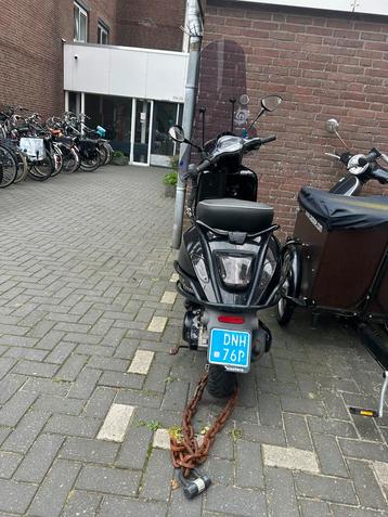 Vespa S - Stijlvolle Scooter! beschikbaar voor biedingen