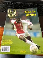 Hard gras 26 Ajax in Afrika, Boeken, Sportboeken, Ophalen of Verzenden, Zo goed als nieuw