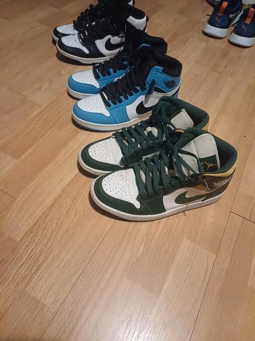 Jordan blauw en groen en zwarte dunk, Kleding | Heren, Schoenen, Zo goed als nieuw, Blauw, Ophalen of Verzenden