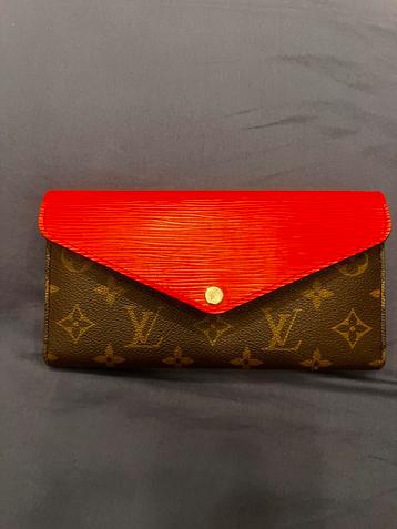 Louis Vuitton Sarah Wallet beschikbaar voor biedingen
