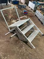 Trap met bordes, Ophalen of Verzenden, Zo goed als nieuw, Minder dan 2 meter