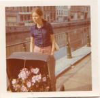 Vrouw met kinderwagen jaren 70, Verzenden, 1960 tot 1980, Zo goed als nieuw
