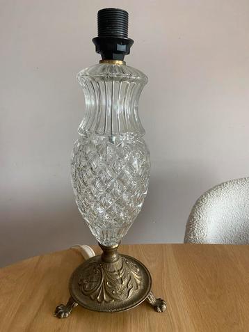 Vintage lamp met voetje  beschikbaar voor biedingen