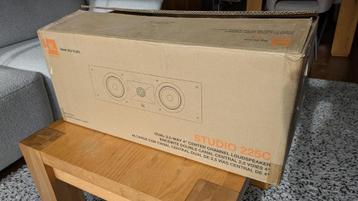 JBL Studio 225C center speaker beschikbaar voor biedingen