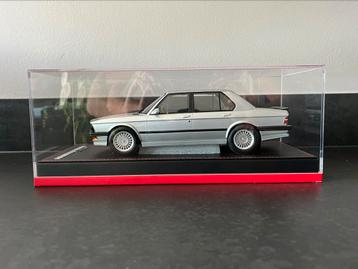 1:18 BMW M5 E28 1986 1:18 AB Models zilver beschikbaar voor biedingen