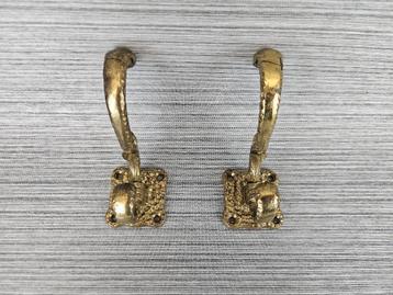 Setje zware antieke Kapstokhaken 2x ( Lot 6) beschikbaar voor biedingen