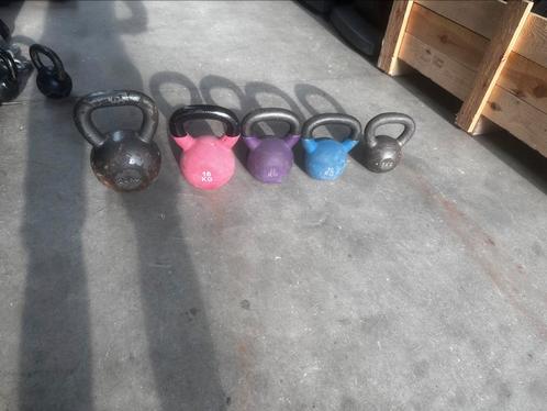Kettlebells 8kg ,10kg ,12kg ,16kg ,24kg, Sport en Fitness, Fitnessmaterialen, Gebruikt, Kettlebell, Ophalen