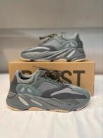 Yeezy Boost 700 V1 Teal Blue - EU 42, Overige kleuren, Nieuw, Ophalen of Verzenden, Sneakers of Gympen