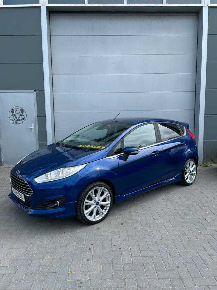 Ford Fiesta ST-line, Auto's, Ford, Particulier, Fiësta, Benzine, Hatchback, Handgeschakeld, Blauw, Zwart, Voorwielaandrijving