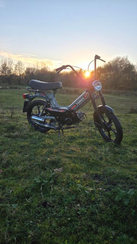 Mooie Tomos te koop - Vaste prijs! (MOET WEG), Fietsen en Brommers, Brommers | Tomos, Gebruikt, Overige modellen, Ophalen