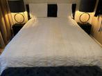 Bedsprei wit 270x250 inclusief kussenslopen, Huis en Inrichting, Ophalen, Zo goed als nieuw, Tweepersoons, Wit