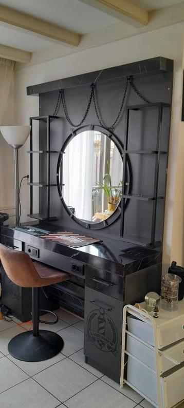 Schitterende Barbershop tafel zo goed als nieuw  beschikbaar voor biedingen