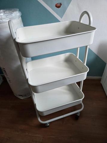 Keukenrek keukentrolley 3 laags beschikbaar voor biedingen