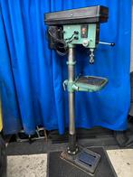 Kolom boor machine 220 Volt staander, Doe-het-zelf en Verbouw, Gereedschap | Boormachines, Ophalen, Zo goed als nieuw, Kolomboormachine