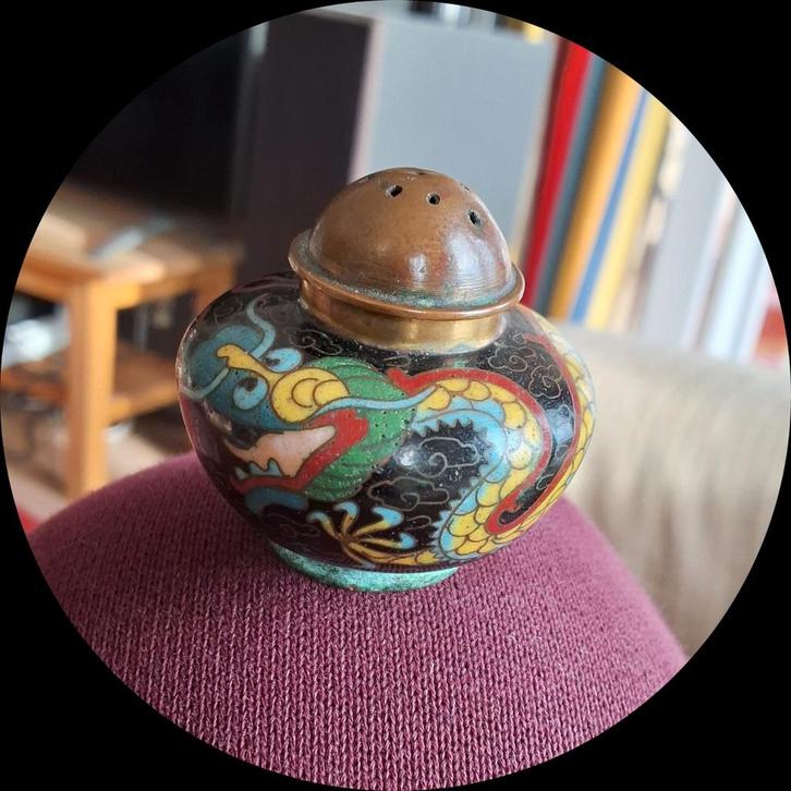 Vintage Chinees Cloisonné Zoutvaatje met Drakenmotief, Hobby en Vrije tijd, Feestartikelen, Gebruikt, Overige typen, Overige, Ophalen of Verzenden
