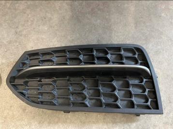 BMW F22 F23 M235i - M240i Zij Grille Links Voorbumper beschikbaar voor biedingen