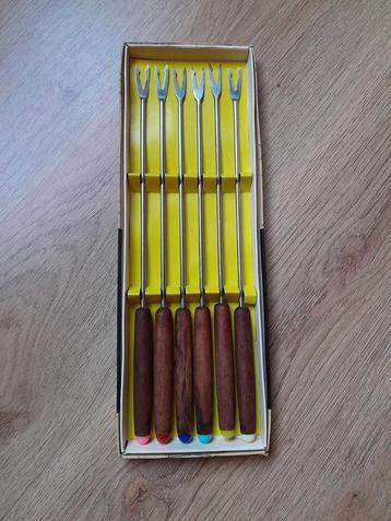 Vintage fondue vorken 60er jaren beschikbaar voor biedingen