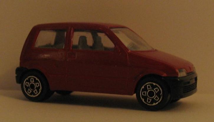fiat burrago, Hobby en Vrije tijd, Modelauto's | 1:43, Gebruikt, Auto, Overige merken, Ophalen of Verzenden